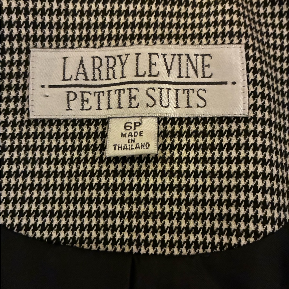 ❤️ Vintage size6 (Larry Levine) full piece suit - Picture 4 of 9
